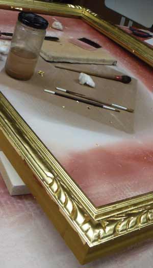 custom-frames-gold-leaf-framing